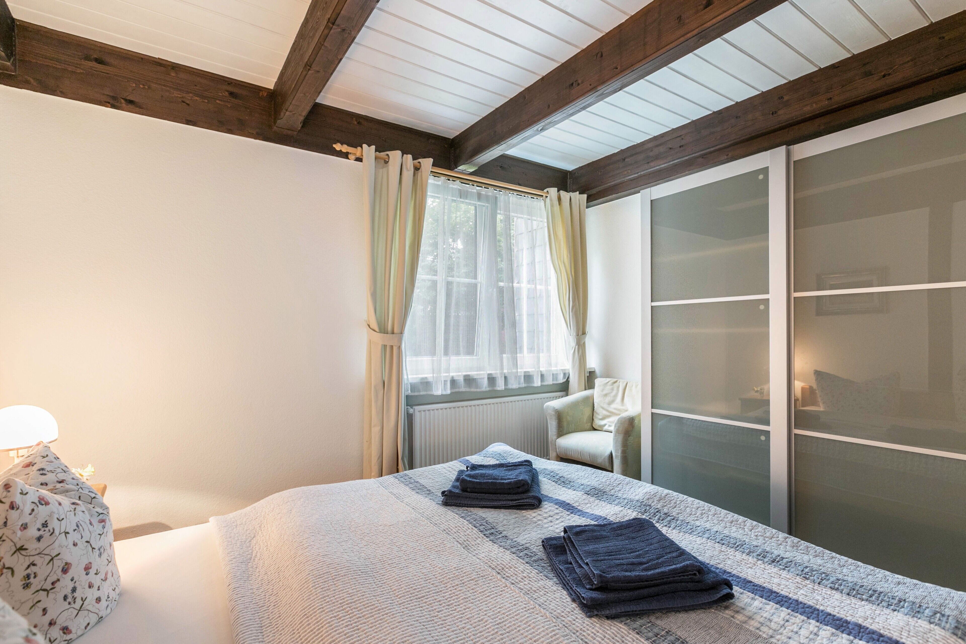 1 soverom, strykejern/-brett, wi-fi (inkludert) og sengetøy