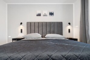 1 bedroom, free WiFi, bed sheets - Apartment "Egge Resort 7a" with Balcony, Whirlpool and Sauna (Altenbeken)