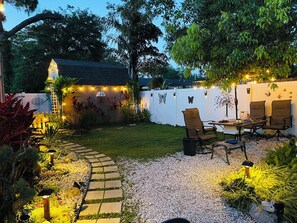 屋外ダイニングエリア