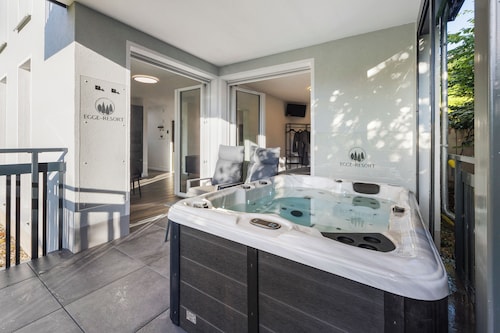 Appartement "Egge Resort 7" met balkon, whirlpool en sauna