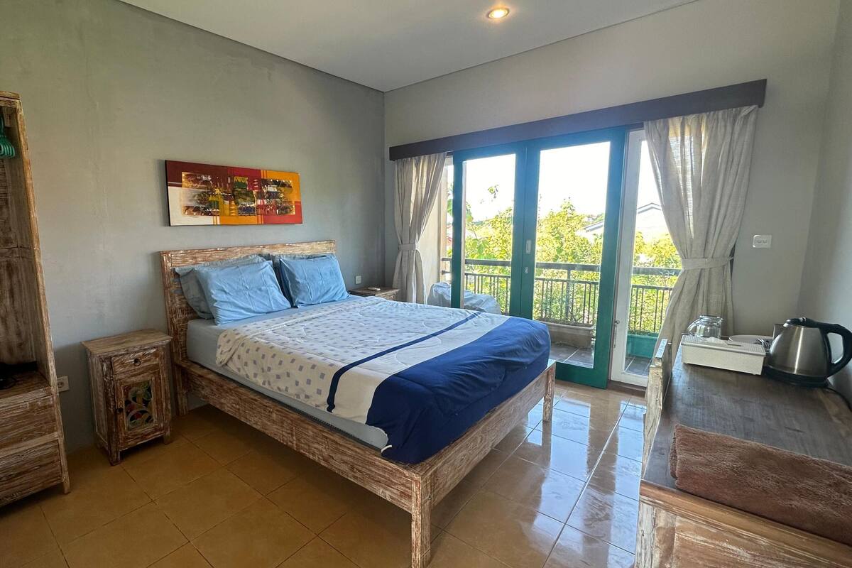 Basic Apartment, Garden View | 1 bedroom, hypo-allergenic bedding, desk, laptop workspace