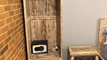 Apartemen Basic, pemandangan kebun | Brankas