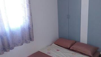 2 soveværelser, sengetøj