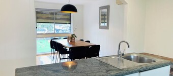 D142 Sunshine Designed Living