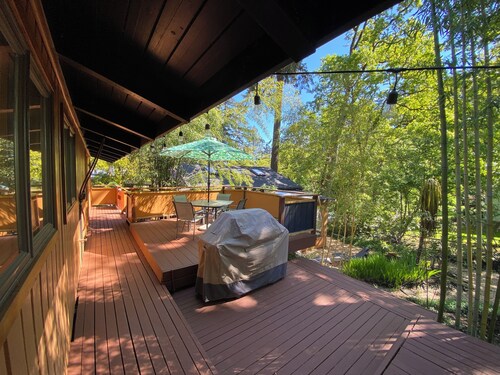 Light Filled "Summers' Love" Retreat