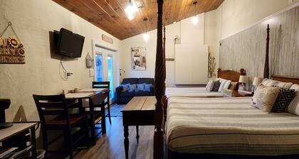 Guest Suite in Cowan with private entrance: 10 min to University of the South