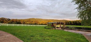 Property grounds - Guest Suite in Cowan with private entrance: 10 min to University of the South (Cowan)