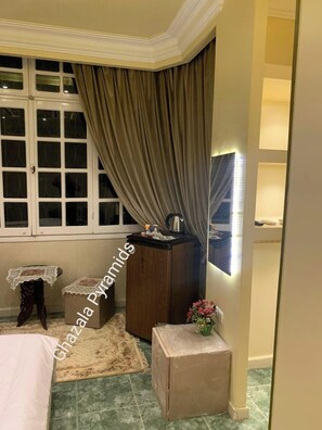 ملاءات من القطن المصري وأغطية فراش متميزة وألحفة محشوة بالريش