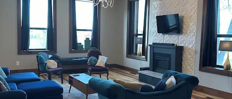 Smart TV, fireplace, table football