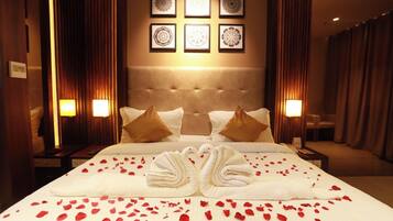 Premium Double Room, City View | In-room safe, soundproofing, free WiFi