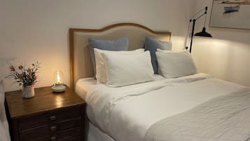 1 bedroom, iron/ironing board, travel cot, free WiFi