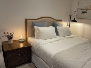 1 bedroom, iron/ironing board, travel cot, free WiFi