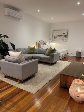 Téléviseur connecté, livres