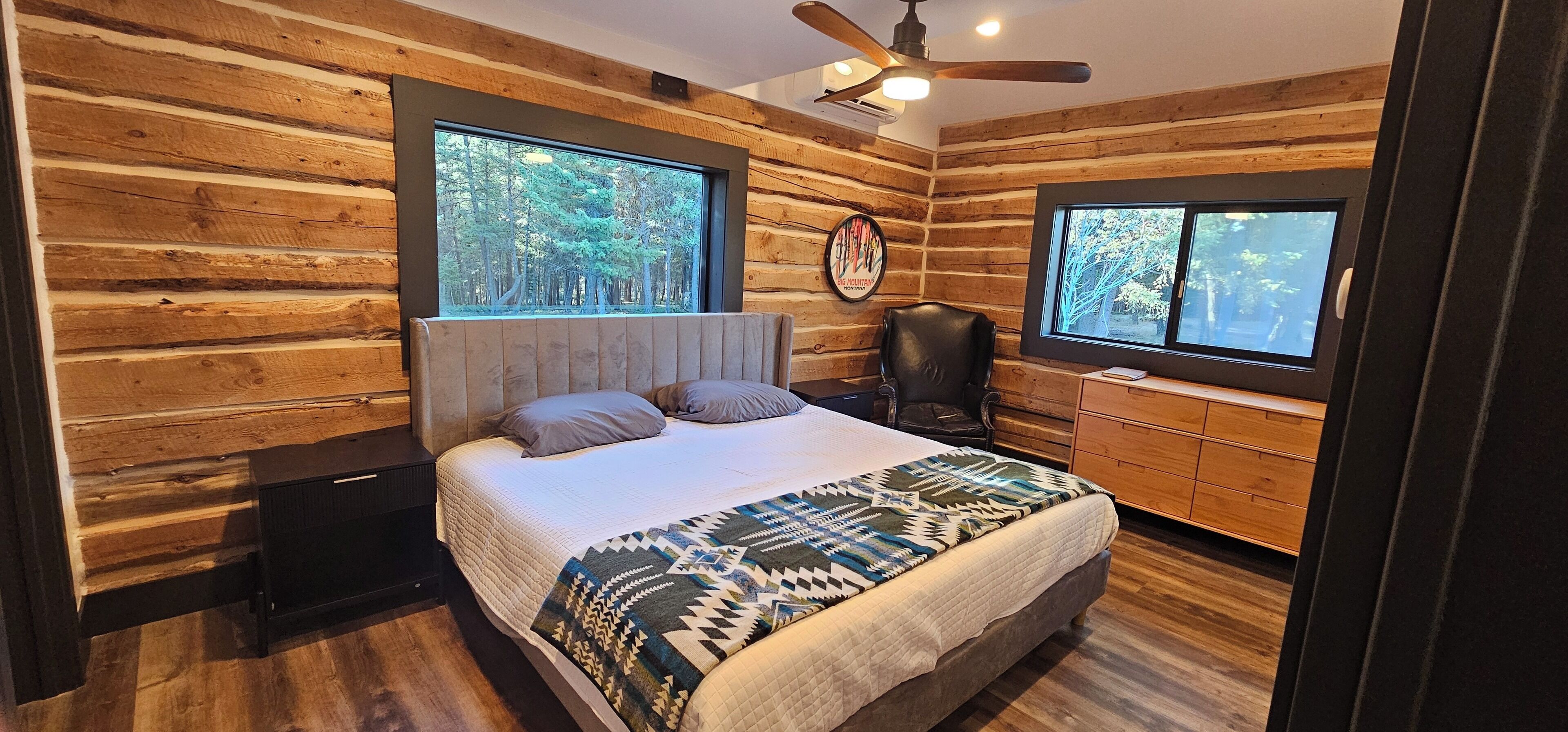 3 bedrooms, desk, travel cot, free WiFi