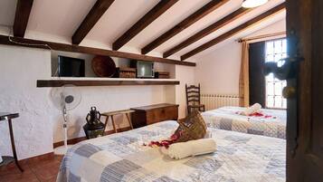 6 bedrooms, iron/ironing board, free WiFi, bed sheets