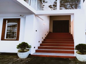 Front of property - Summer Glow Guest - Nuwara Eliya (Nuwara Eliya)