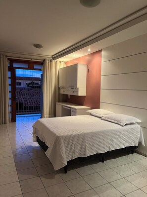 4 chambres, bureau, fer et planche à repasser, Wi-Fi gratuit