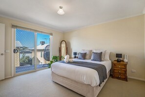 3 soveværelser, strygejern/strygebræt, Wi-Fi, sengetøj