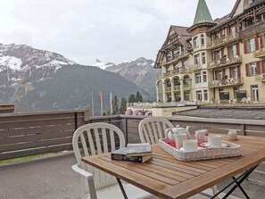 Outdoor dining - BeKb-Gebäude Apt. 01 by Interhome (Wengen)