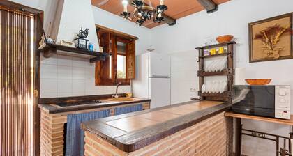 Holiday Home 'Casa Rural Villa Campito' with Mountain View, Private Pool and Wi-Fi