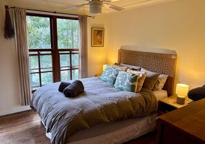 2 bedrooms, bed sheets