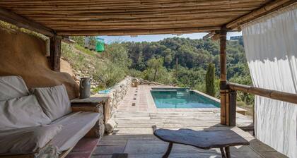 Country House 'La Isla Verde' with Mountain View, Private Pool and Wi-Fi