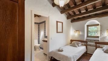 6 Schlafzimmer, kostenloses WLAN, Bettwäsche