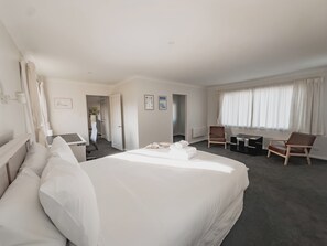 5 sovrum, skrivbord, strykjärn/strykbräda och wi-fi