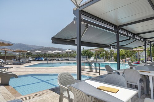 Apartment 'Golden Sun Two-bedroom Apt 4' with Sea View, Shared Pool and Wi-Fi