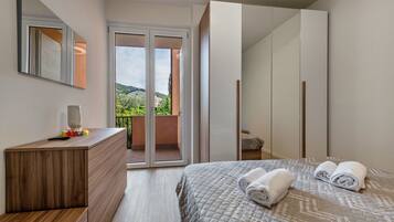 1 bedroom, free WiFi, bed sheets