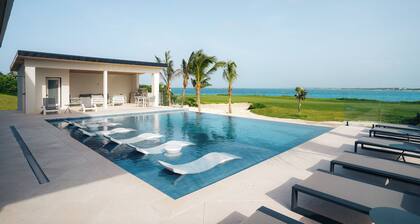Ocean Oasis Villa - Luxury Villa + Full Concierge!