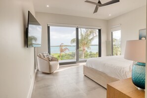 7 bedrooms, in-room safe, desk, iron/ironing board