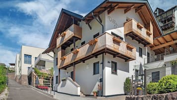 Esterni
