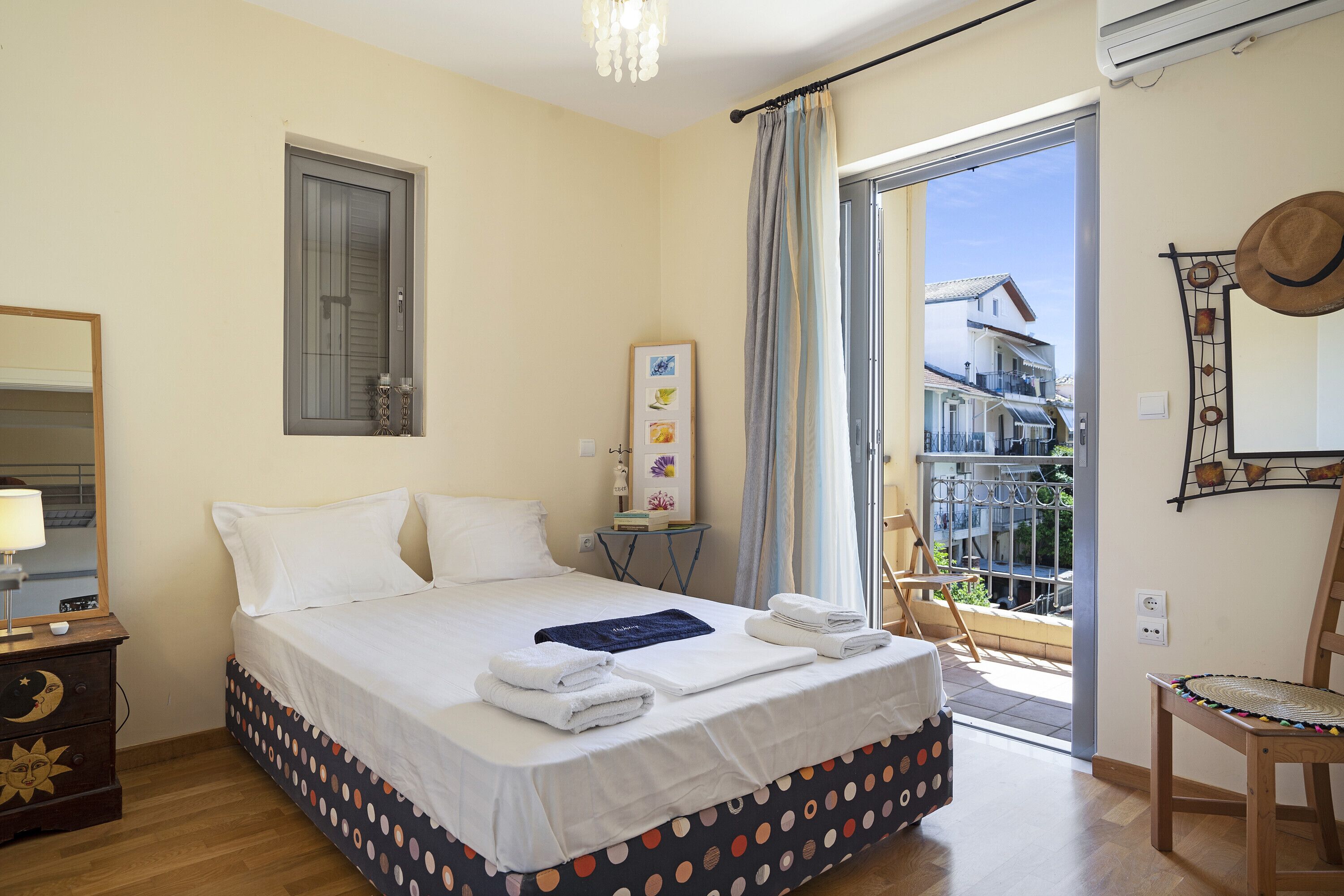 2 chambres, fer et planche à repasser, Wi-Fi gratuit, draps fournis