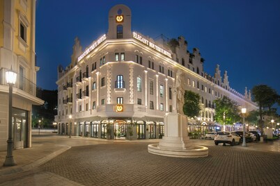 Elegant Boutique Hotel Ha Long