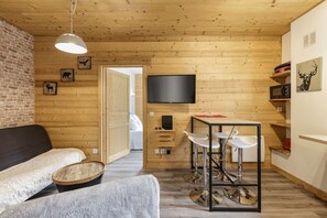 Living area - Epicea - Cosy 1CH 35m2 Centre Parking Calme TV Wifi (Chamonix-Mont-Blanc)