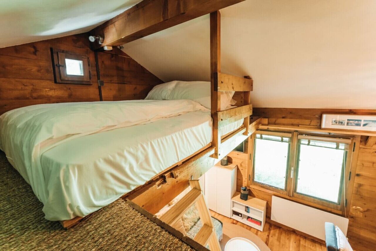 Bügeleisen/Bügelbrett, Reisekinderbett, kostenloses WLAN, Bettwäsche