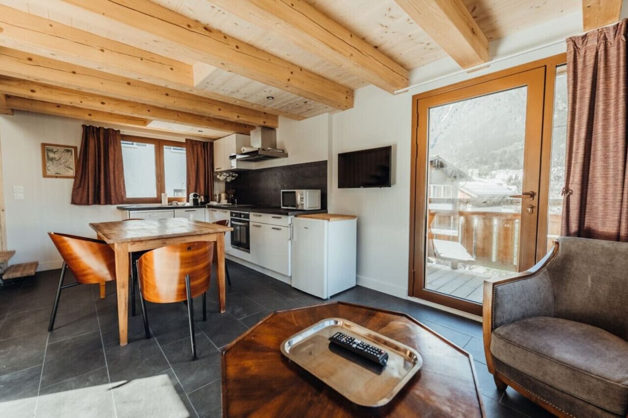 Micro-ondes, four, plaque de cuisson, lave-vaisselle