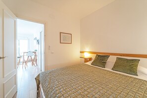 Wifi gratis y ropa de cama 