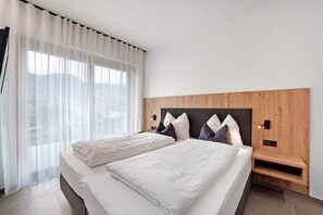 1 bedroom, free WiFi, bed sheets - Apartment 'Pinot Grigio' with Mountain View, Private Terrace and Wi-Fi (Marling)