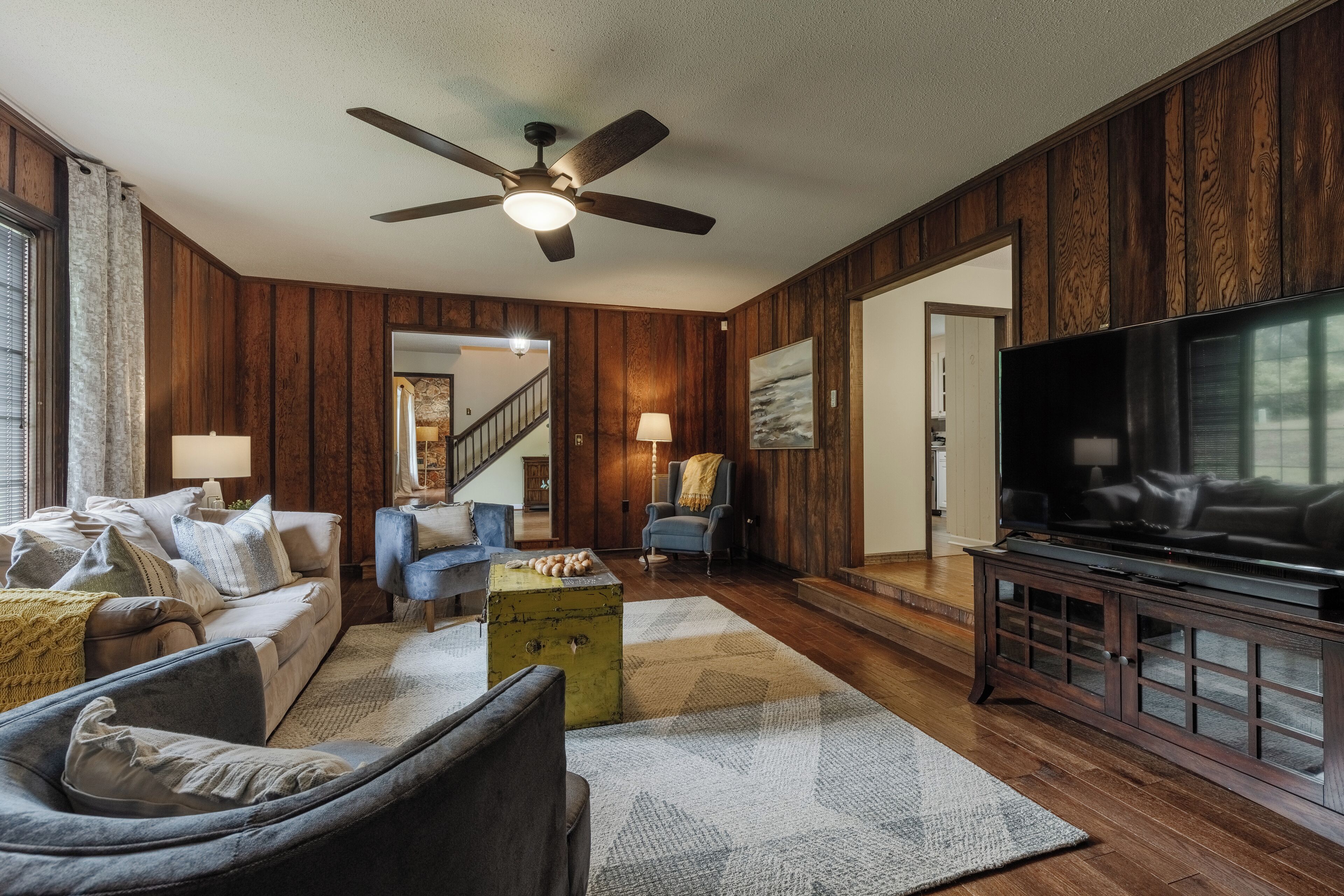 A cozy retreat nestled along the shores of this picturesque reservoir