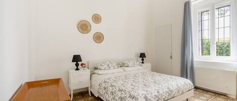 1 dormitori, wifi gratuïta i roba de llit