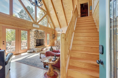 Game Room & Stunning Views: Blue Ridge Mtn Cabin