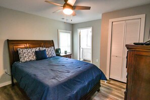 2 bedrooms, free WiFi, bed sheets - Ducktown Cottage-Ducktown TN (Ducktown)