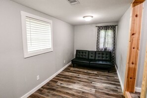 Interior - Ducktown Cottage-Ducktown TN (Ducktown)