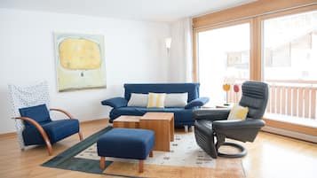 Fernseher, Kamin