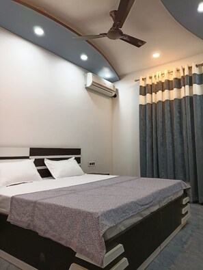 Deluxe tweepersoonskamer | Geluiddichte muren, gratis wifi, beddengoed