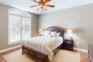 4 chambres, fer et planche à repasser, accès Internet, draps fournis