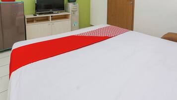 Free WiFi, bed sheets