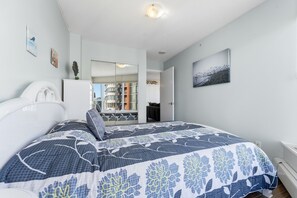 2 bedrooms, desk, iron/ironing board, free WiFi